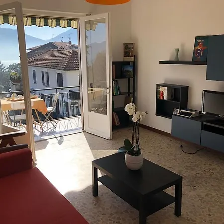 Eugebium Con Vista Lago E Balcone Appartement